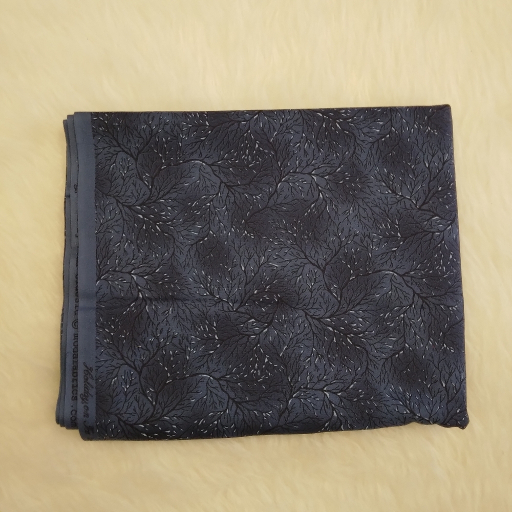 FABRIC Moda 15261 Bare Tree Branches Tipped With Snow On Navy, 100% Cotton